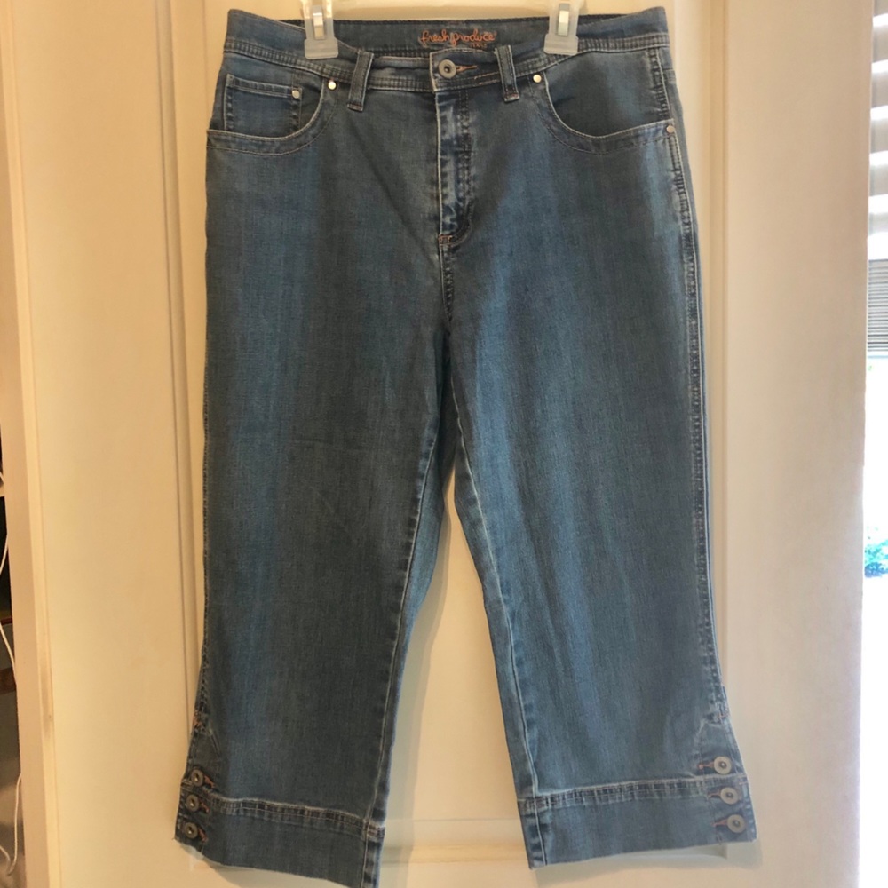 EUC Fresh Produce Cropped Jeans